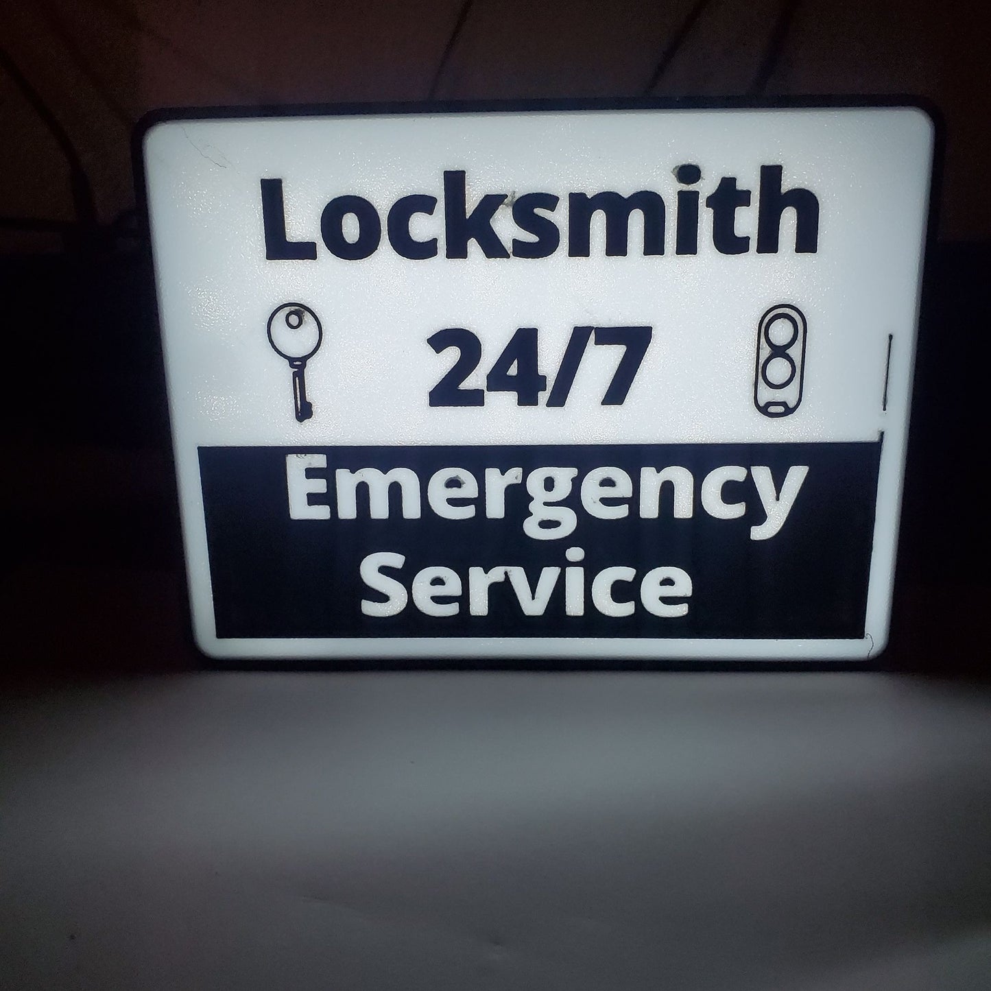 Locksmith 24/7 Emergency Service Lighted  Car Sign LED with USB connector